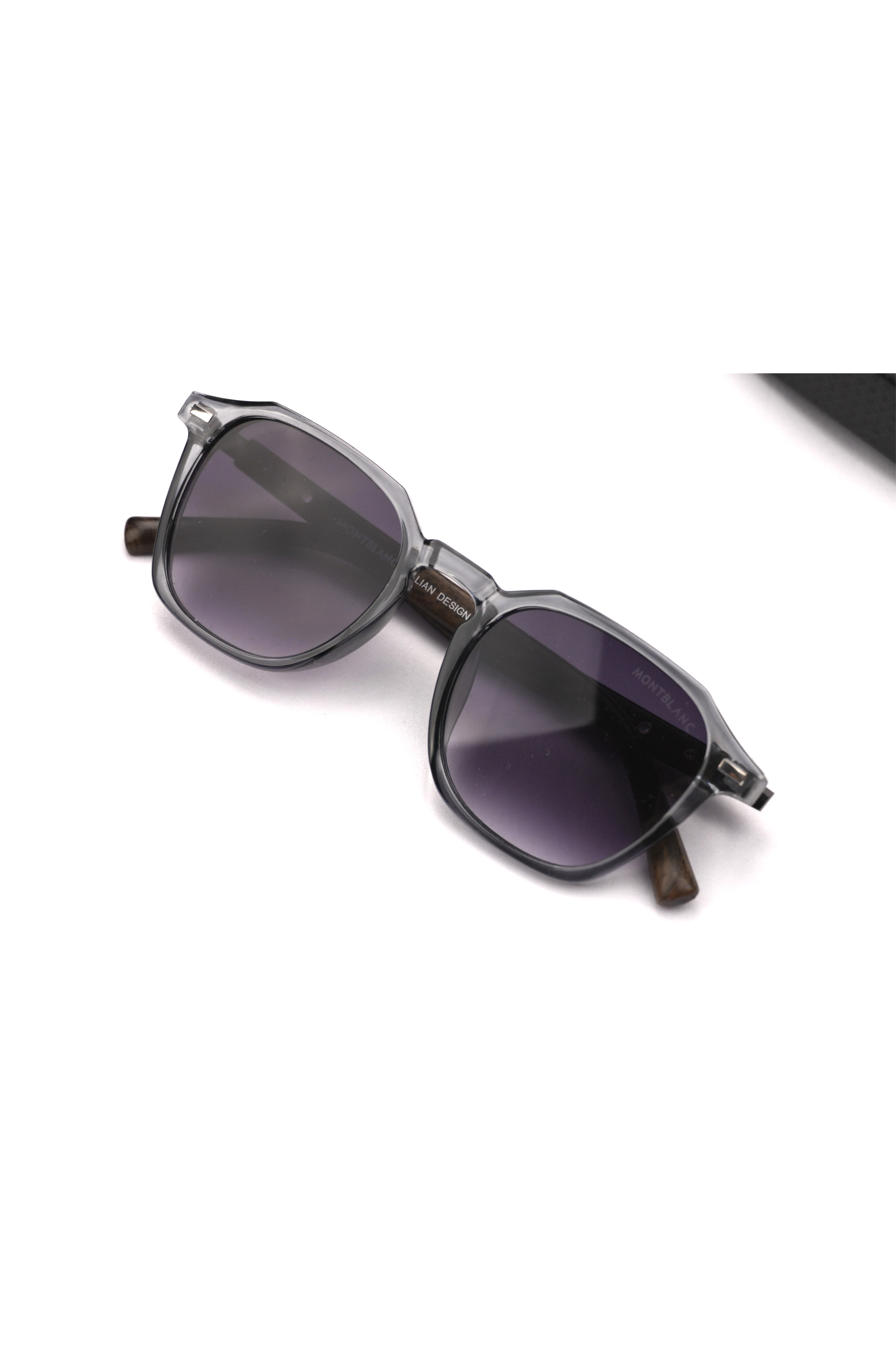 عینک آفتابی مونت بلانک دسته چوب ۱۱۰۳۲