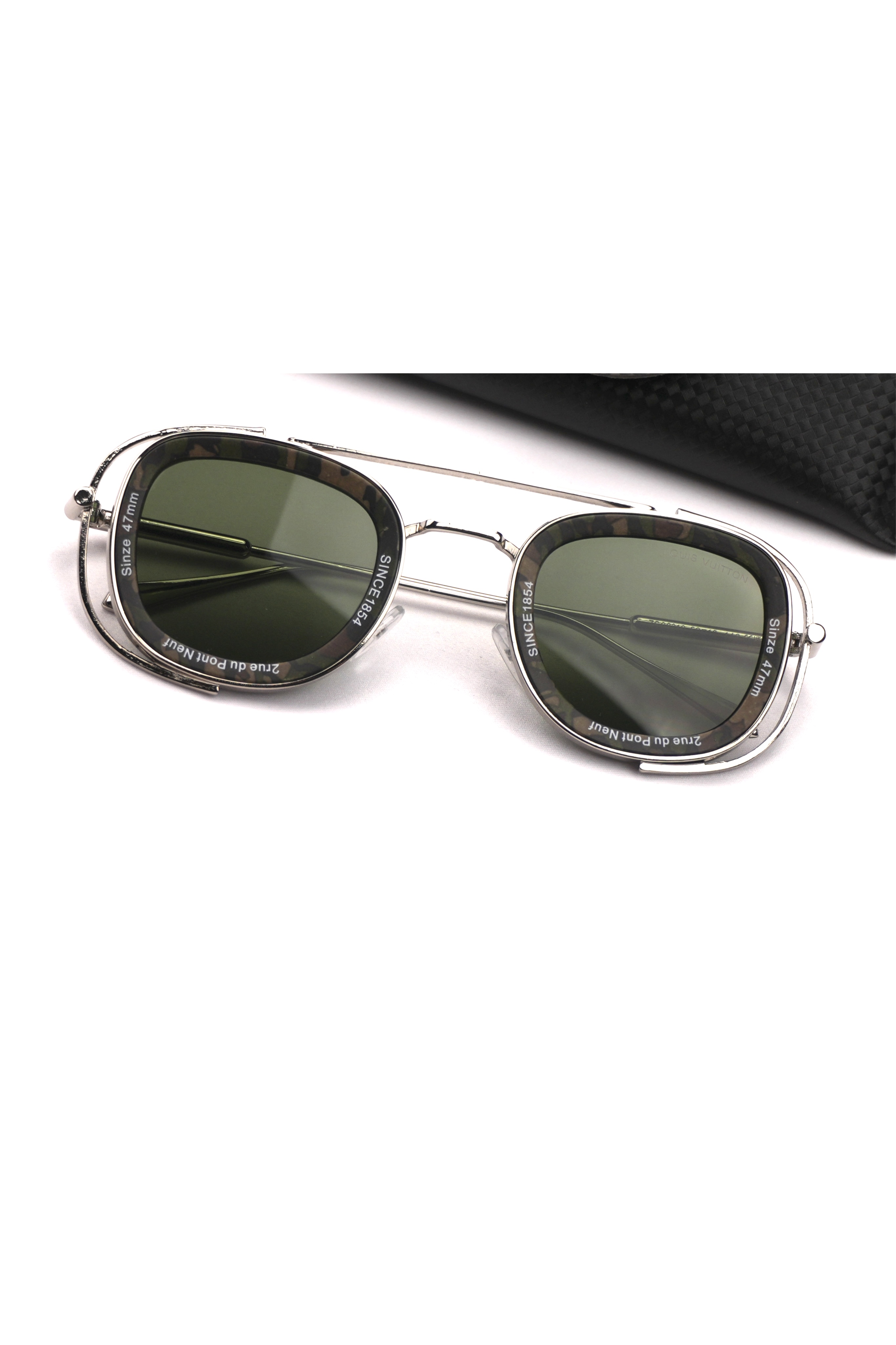 عینک آفتابی لویی ویتون ارتشی zs98319